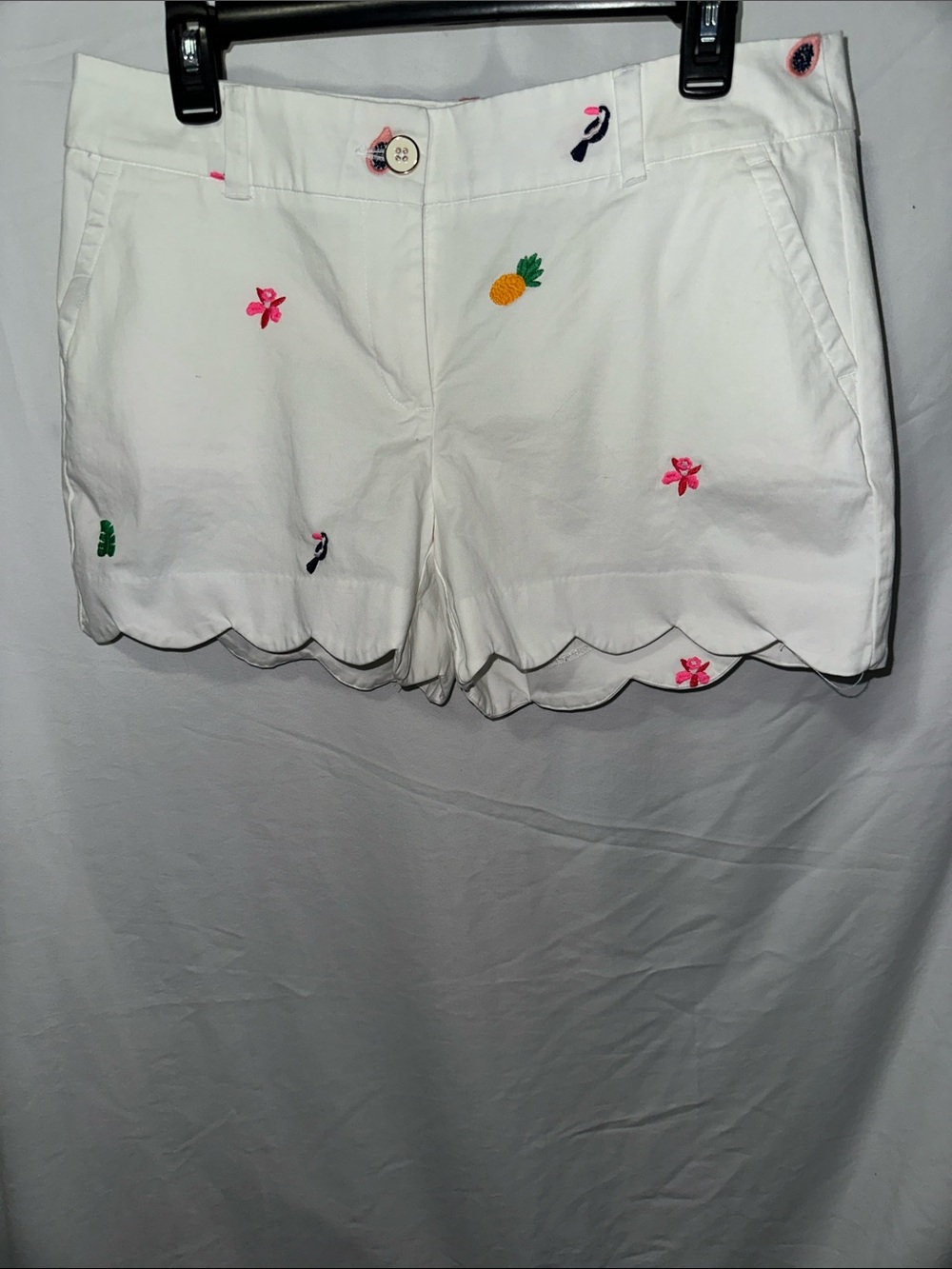 crown & ivy White Scallop Hem Embroidered Shorts with Bright Motifs